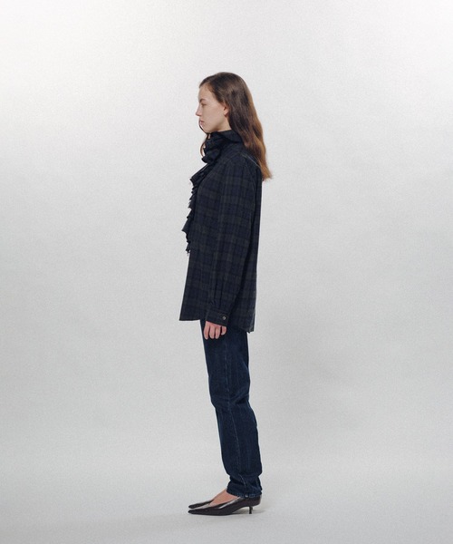 KEISUKEYOSHIDA（ケイスケヨシダ）の「Ruffle-Trimmed Plaid Flannel Shirt（シャツ/ブラウス・レディース・ネイビー/カーキ・M/S）」の9枚目の写真