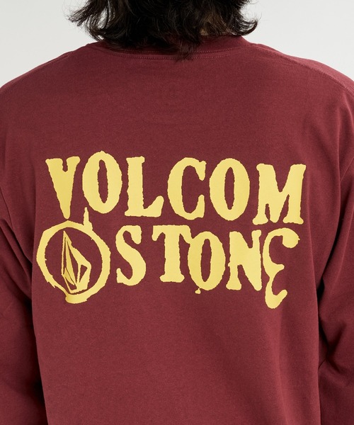 VOLCOM(ボルコム)の「VOLCOM メンズ STONESTOWN LS ロンT 【2026年秋冬モデル】/ボルコムバックプリントロゴ長袖ロンT(Tシャツ/カットソー・メンズ・バーガンディー/ホワイト/ブラック・MEDIUM/LARGE/X-LARGE)」の3枚目の写真