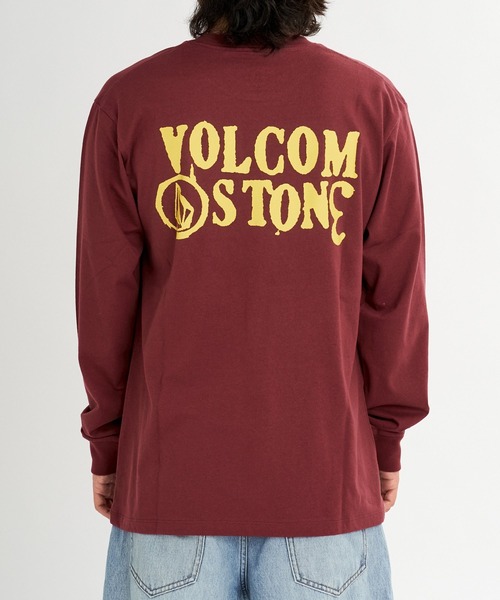 VOLCOM(ボルコム)の「VOLCOM メンズ STONESTOWN LS ロンT 【2026年秋冬モデル】/ボルコムバックプリントロゴ長袖ロンT(Tシャツ/カットソー・メンズ・バーガンディー/ホワイト/ブラック・MEDIUM/LARGE/X-LARGE)」の4枚目の写真