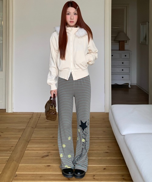AsRiRe(アスリレイ)の「26aw スタープリントボーダーストレッチフレアパンツ(その他パンツ・レディース・パープル/グリーン・M)」の6枚目の写真