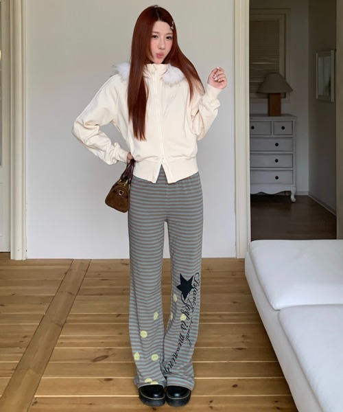 AsRiRe(アスリレイ)の「26aw スタープリントボーダーストレッチフレアパンツ(その他パンツ・レディース・パープル/グリーン・M)」の7枚目の写真