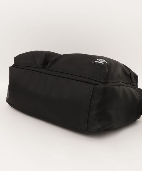 UMBRO(アンブロ)の「UMBRO/アンブロ KOREA COLLECTION Cross bag(ショルダーバッグ・メンズ・ブラック・FREE)」の14枚目の写真