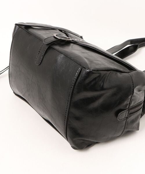 cache cache(カシュ カシュ)の「カシュカシュ cachecache / シワ合皮あおりポケット付肩入れバッグ(トートバッグ・レディース・キャメル/ブラック・FREE)」の4枚目の写真