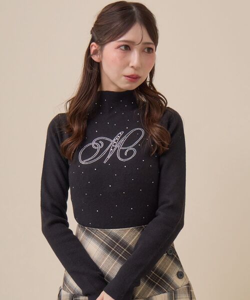 MAJESTIC LEGON（マジェスティックレゴン）の「パールビジューキラキラニットトップス（ニット/セーター・レディース・ブラック/ブルー/アイボリー・MEDIUM）」の2枚目の写真