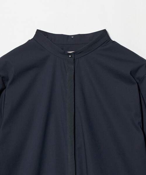 UNITED ARROWS(ユナイテッドアローズ)の「4WAY エンブロイダリー バンドカラー シャツ(シャツ/ブラウス・レディース・ホワイト/ベージュ/ライトブルー/ネイビー・FREE)」の13枚目の写真