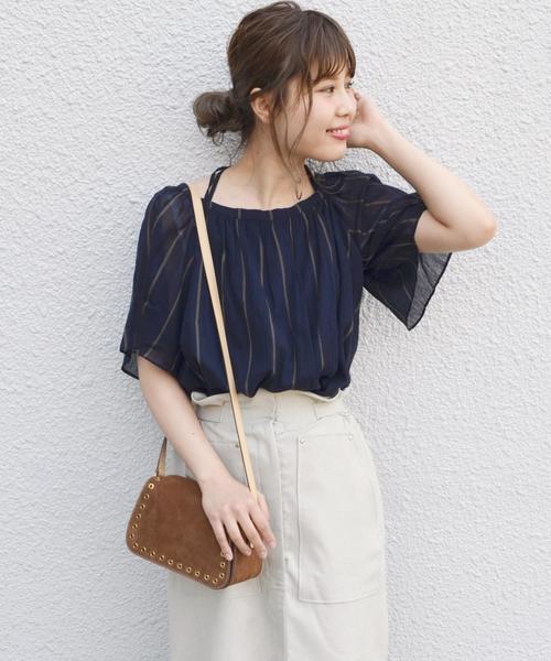 Khaju（カージュ）の「Khaju:バックリボンストライプブラウス◇（シャツ/ブラウス・レディース・ホワイト/ネイビー・ONE SIZE）」の2枚目の写真