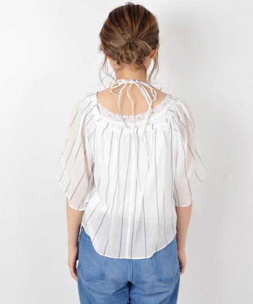 Khaju（カージュ）の「Khaju:バックリボンストライプブラウス◇（シャツ/ブラウス・レディース・ホワイト/ネイビー・ONE SIZE）」の10枚目の写真