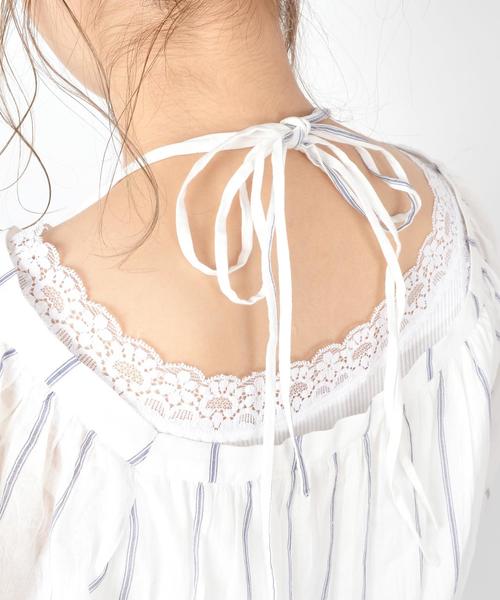 Khaju（カージュ）の「Khaju:バックリボンストライプブラウス◇（シャツ/ブラウス・レディース・ホワイト/ネイビー・ONE SIZE）」の12枚目の写真