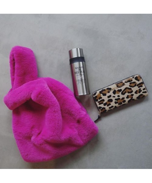 MAISON DE REEFUR（メゾンドリーファー）の「スクエア ファー バッグ（トートバッグ・レディース・グレー/ピンク系その他2・FREE）」の13枚目の写真