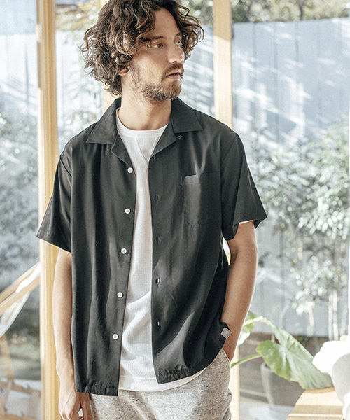 ANGENEHM(アンゲネーム)の「mhs1123-Loose Open Collar Shirts シャツ(シャツ/ブラウス・メンズ・ブラック/ベージュ/オリーブ/ピンク・M/L/S)」の2枚目の写真