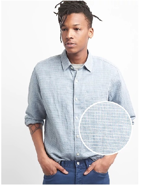 GAP（ギャップ）の「Gap スタンダードフィットシャツ（リネンコットン）（シャツ/ブラウス・メンズ・ネイビー/ライトピンク/ホワイト/その他/ライトブルー/ピンク系その他/クリアブルー・L/XXS/XL/XS/M/S）」の2枚目の写真