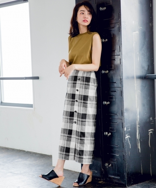 A part by（アパートバイ）の「CLボタンチェックタイトスカート 800766（スカート・レディース・ブラック系その他/ブラウン系その他・MEDIUM/LARGE）」の4枚目の写真