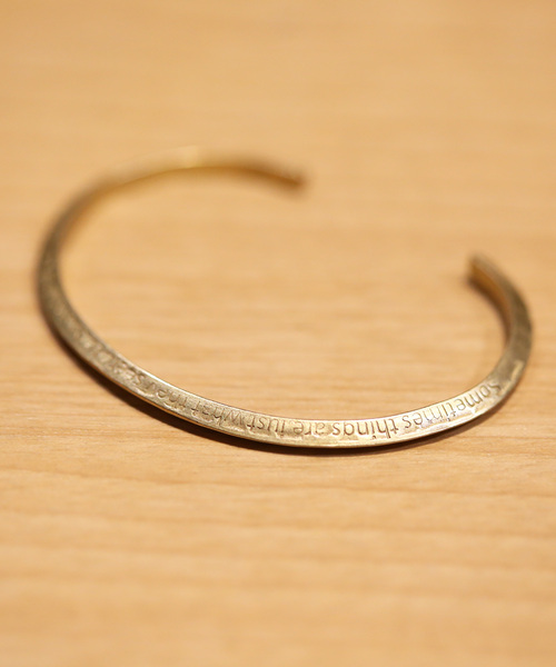 FACTOTUM(ファクトタム)の「【FACTOTUM】トライアングルブラスバングル(バングル/リストバンド・メンズ・ブラック/シルバー/ゴールド/シルバー系/ゴールド系・FREE)」の13枚目の写真