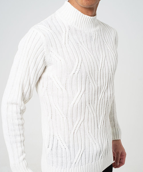 GOSTAR DE FUGA（ゴスタール ジフーガ）の「ケーブルタートルネックニット（ニット/セーター・メンズ・ホワイト/ブラック/ミックスグレー・M/L）」の5枚目の写真