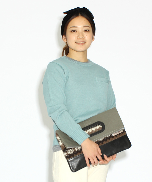 BEAMS BOY（ビームスボーイ）の「□BEAMS BOY / 7ゲージ 胸ポケットクルー **（ニット/セーター・レディース・ピンク/イエロー系その他/サックスブルー・ONE SIZE）」の2枚目の写真