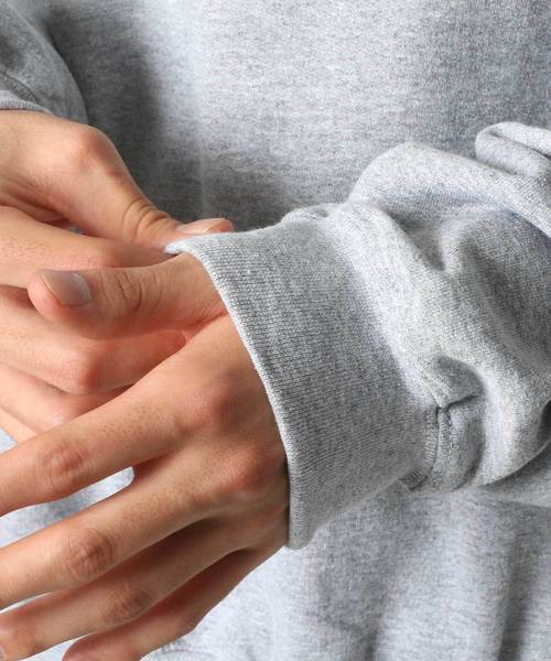 GILDAN（ギルダン）の「GILDAN/ギルダン ビッグシルエットUSAフィットプルオーバークルースウェット トレーナー（スウェット・メンズ・ワイン/オリーブ/ブルー/ホワイト/ブラック/グレー/レッド/ネイビー・XL/M/L）」の10枚目の写真