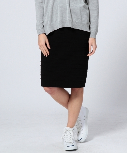 UNITED ARROWS(ユナイテッドアローズ)の「UAB CO ミラノリブ タイトスカート ◆(スカート・レディース・オフホワイト/ブラック/ネイビー・38/36)」の14枚目の写真