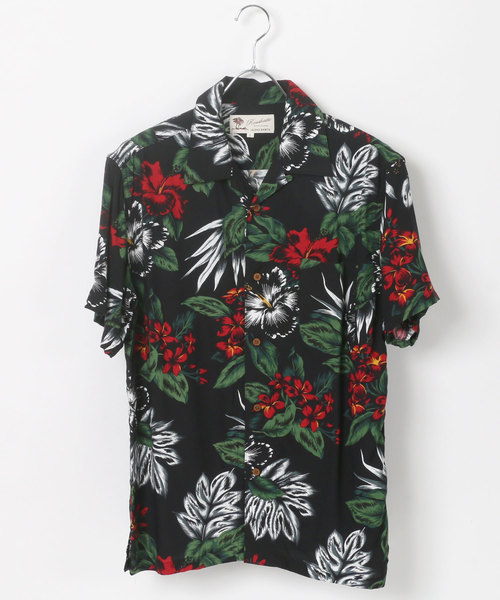 Lazar(ラザル)の「レーヨン オープンカラー アロハシャツ/総柄シャツ(シャツ/ブラウス・メンズ・ホワイト系その他2/ホワイト系その他3/ブラック系その他/ホワイト系その他4/ブラック系その他2/ブラック系その他3/ブラック系その他4/ブラック系その他5/ダークグリーン/サックスブルー/ピンク/イエロー/ホワイト系その他/ネイビー/ブラック系その他6・S/M/L/LL)」の6枚目の写真