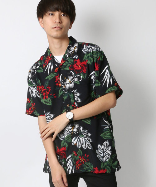 Lazar(ラザル)の「レーヨン オープンカラー アロハシャツ/総柄シャツ(シャツ/ブラウス・メンズ・ホワイト系その他2/ホワイト系その他3/ブラック系その他/ホワイト系その他4/ブラック系その他2/ブラック系その他3/ブラック系その他4/ブラック系その他5/ダークグリーン/サックスブルー/ピンク/イエロー/ホワイト系その他/ネイビー/ブラック系その他6・S/M/L/LL)」の20枚目の写真