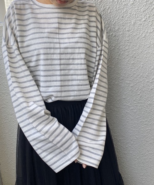 SONA(ソナ)の「ワイド袖ボーダーTシャツ(Tシャツ/カットソー・レディース・ブラック/ベージュ/ネイビー/イエロー/ライトベージュ/ピンク/グレー/カーキ・FREE)」の3枚目の写真
