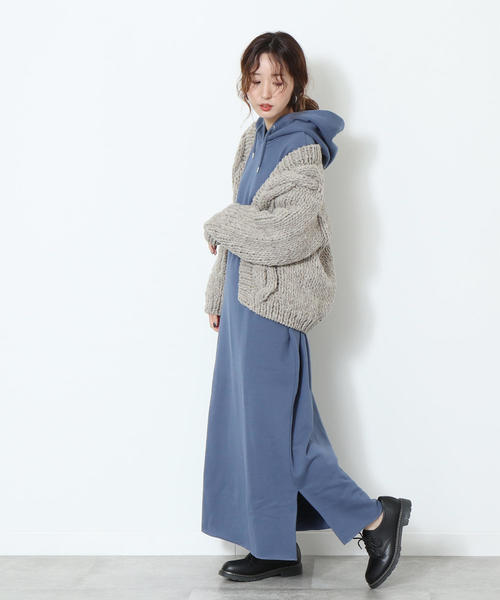 coen(コーエン)の「【ムック本掲載】ハンドニットケーブルカーディガン(カーディガン/ボレロ・レディース・オフホワイト/グレー・FREE)」の9枚目の写真