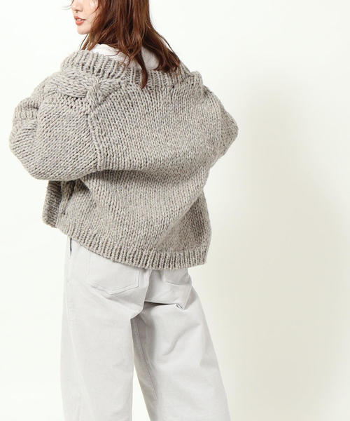 coen(コーエン)の「【ムック本掲載】ハンドニットケーブルカーディガン(カーディガン/ボレロ・レディース・オフホワイト/グレー・FREE)」の13枚目の写真