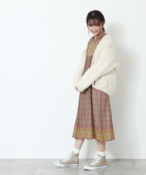 coen(コーエン)の「【ムック本掲載】ハンドニットケーブルカーディガン(カーディガン/ボレロ・レディース・オフホワイト/グレー・FREE)」の18枚目の写真