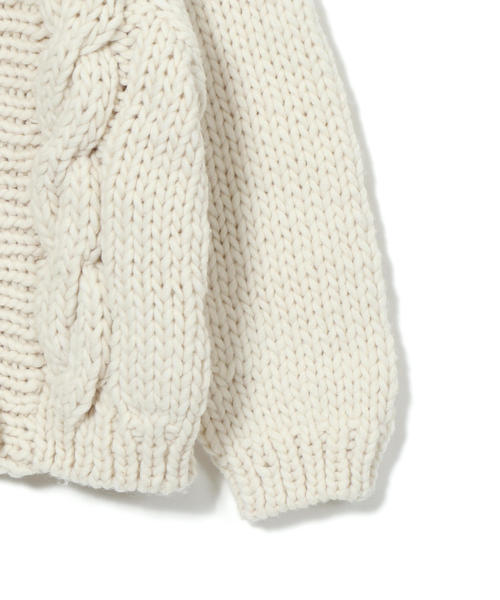 coen(コーエン)の「【ムック本掲載】ハンドニットケーブルカーディガン(カーディガン/ボレロ・レディース・オフホワイト/グレー・FREE)」の22枚目の写真
