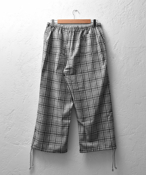 MinoriTY（マイノリティ）の「チェックワイドパンツ 裾しぼり（その他パンツ・メンズ・ベージュ/ネイビー/グレー・M/L）」の10枚目の写真
