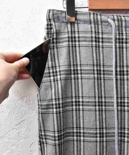 MinoriTY（マイノリティ）の「チェックワイドパンツ 裾しぼり（その他パンツ・メンズ・ベージュ/ネイビー/グレー・M/L）」の13枚目の写真