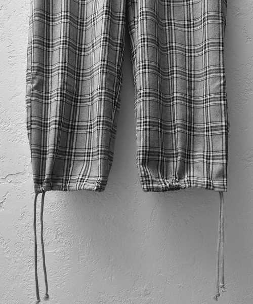 MinoriTY（マイノリティ）の「チェックワイドパンツ 裾しぼり（その他パンツ・メンズ・ベージュ/ネイビー/グレー・M/L）」の16枚目の写真