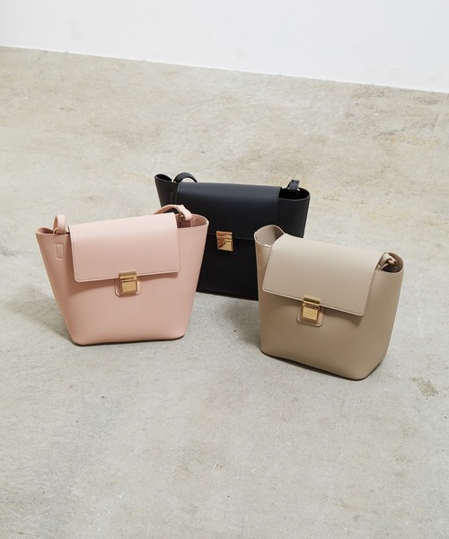 ROPE' PICNIC（ロペピクニック）の「スクエアメタルフラップショルダーバッグ（ショルダーバッグ・レディース・ブラック/ベージュ/ピンク系その他2・FREE）」の16枚目の写真