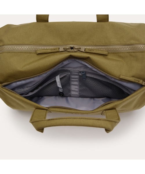 AIGLE（エーグル）の「ドゥダット ロールボストンバッグ（ボストンバッグ・レディース・ライトグレー/ブラック/オリーブ・FREE）」の16枚目の写真