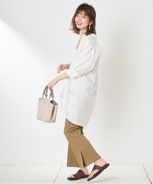 natural couture(ナチュラルクチュール)の「バンドカラー前あきシャツ(シャツ/ブラウス・レディース・オフホワイト/ベージュ/カーキ/ストライプ・FREE)」の6枚目の写真