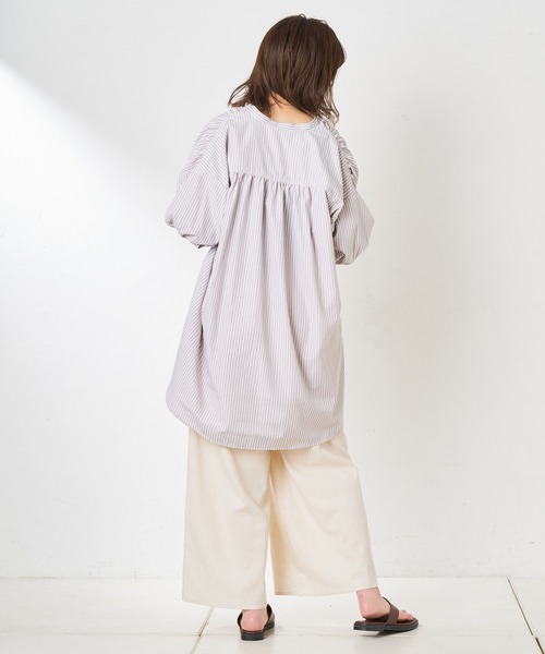 natural couture(ナチュラルクチュール)の「バンドカラー前あきシャツ(シャツ/ブラウス・レディース・オフホワイト/ベージュ/カーキ/ストライプ・FREE)」の18枚目の写真