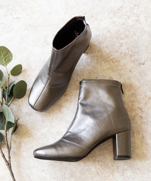 menue(メヌエ)の「スクエアトゥ バックファスナー ストレッチブーツ(ブーツ・レディース・ブラック/ダークブラウン/アイボリー/ガンメタ・LL/3L/S/M/L/XS)」の4枚目の写真