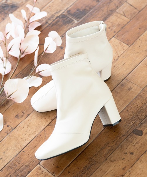 menue(メヌエ)の「スクエアトゥ バックファスナー ストレッチブーツ(ブーツ・レディース・ブラック/ダークブラウン/アイボリー/ガンメタ・LL/3L/S/M/L/XS)」の12枚目の写真