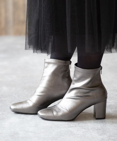 menue(メヌエ)の「スクエアトゥ バックファスナー ストレッチブーツ(ブーツ・レディース・ブラック/ダークブラウン/アイボリー/ガンメタ・LL/3L/S/M/L/XS)」の15枚目の写真