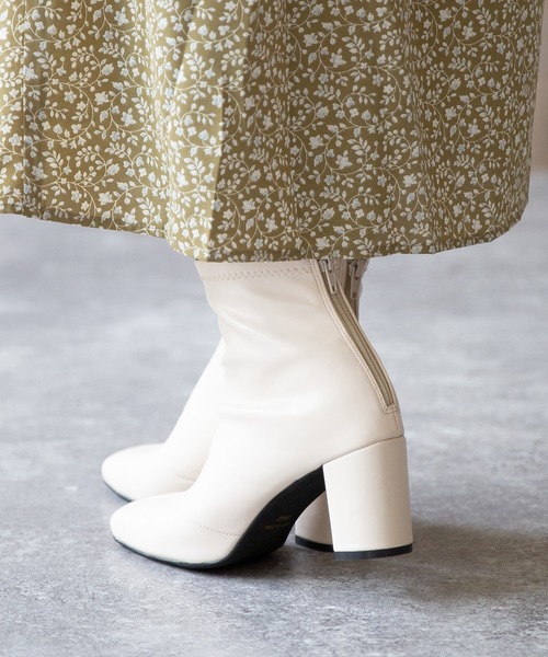 menue(メヌエ)の「スクエアトゥ バックファスナー ストレッチブーツ(ブーツ・レディース・ブラック/ダークブラウン/アイボリー/ガンメタ・LL/3L/S/M/L/XS)」の16枚目の写真