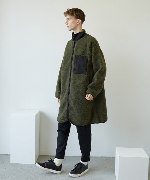 TONE SELECT WEAR(トーンセレクトウェア)の「【TONE MEN'S】ボアハイネックロングジャケット(BL)(ノーカラージャケット・メンズ・ブラック/モカ/ベージュ/カーキ/ホワイト・MEDIUM/LARGE/X-LARGE)」の1枚目の写真