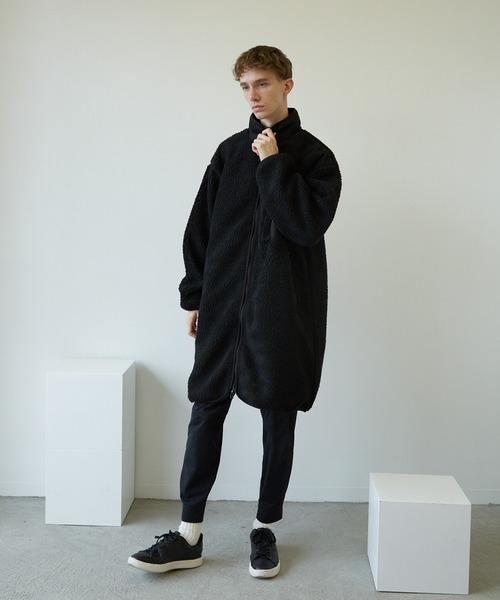 TONE SELECT WEAR(トーンセレクトウェア)の「【TONE MEN'S】ボアハイネックロングジャケット(BL)(ノーカラージャケット・メンズ・ブラック/モカ/ベージュ/カーキ/ホワイト・MEDIUM/LARGE/X-LARGE)」の10枚目の写真