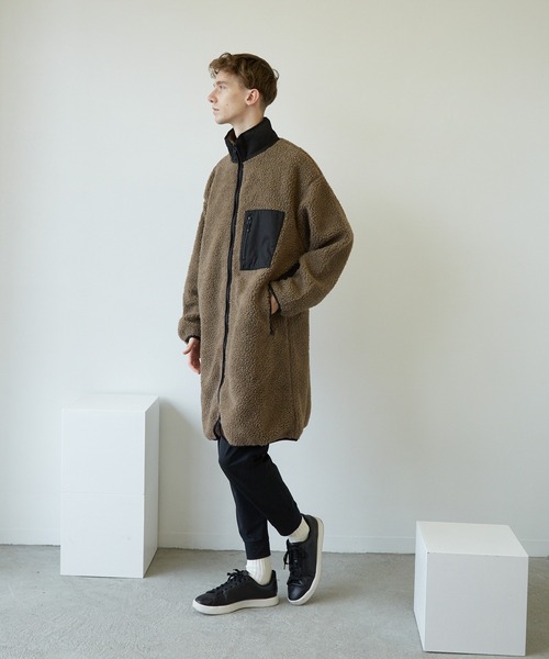 TONE SELECT WEAR(トーンセレクトウェア)の「【TONE MEN'S】ボアハイネックロングジャケット(BL)(ノーカラージャケット・メンズ・ブラック/モカ/ベージュ/カーキ/ホワイト・MEDIUM/LARGE/X-LARGE)」の15枚目の写真
