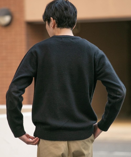 URBAN RESEARCH ROSSO MEN（アーバンリサーチロッソメン）の「【一部WEB限定カラー】ラムズウールエルボーパッチニット（ニット/セーター・メンズ・ブラック/ネイビー/ブルー/グレー/カーキ/オレンジ・SMALL/MEDIUM/LARGE/X-LARGE）」の15枚目の写真