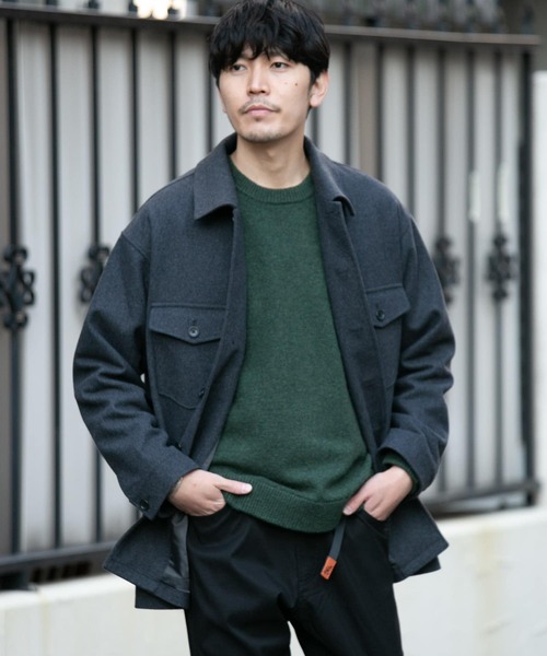 URBAN RESEARCH ROSSO MEN（アーバンリサーチロッソメン）の「【一部WEB限定カラー】ラムズウールエルボーパッチニット（ニット/セーター・メンズ・ブラック/ネイビー/ブルー/グレー/カーキ/オレンジ・SMALL/MEDIUM/LARGE/X-LARGE）」の20枚目の写真