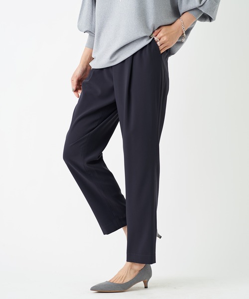 RIVE DROITE（リヴドロワ）の「イージーテーパードパンツ（その他パンツ・レディース・ブラック/ネイビー・38/36）」の6枚目の写真