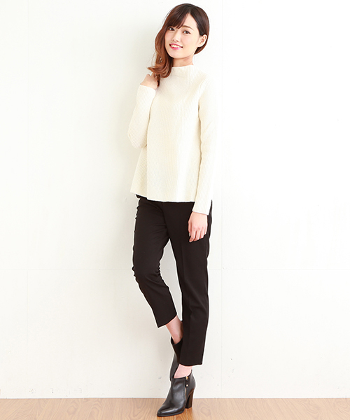 BEAMS LIGHTS Women's（ビームスライツ ウィメンズ）の「BEAMS LIGHTS / ボトルネックフレアープルオーバー（ニット/セーター・レディース・オフホワイト/ネイビー・ONE SIZE）」の22枚目の写真