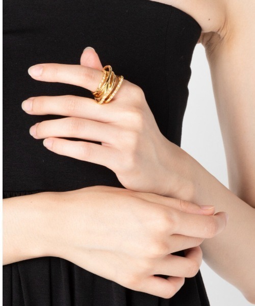 IOSSELLIANI（イオッセリアーニ）の「Iosselliani/CLASSIC COLLECTION Eva 5連リング（リング・レディース・ゴールド・7/5/6）」の6枚目の写真