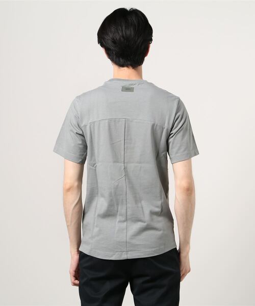 G-STAR（ジースター）の「C&S BACK MULTI GRAPHIC LOOSE T-SHIRT/ビッグシルエット/オーバーサイズ（Tシャツ/カットソー・メンズ・ホワイト/チャコールグレー・SMALL/MEDIUM/LARGE/X-LARGE/X-SMALL/XX-SMALL）」の13枚目の写真