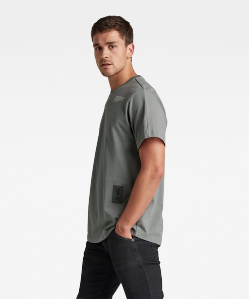 G-STAR（ジースター）の「C&S BACK MULTI GRAPHIC LOOSE T-SHIRT/ビッグシルエット/オーバーサイズ（Tシャツ/カットソー・メンズ・ホワイト/チャコールグレー・SMALL/MEDIUM/LARGE/X-LARGE/X-SMALL/XX-SMALL）」の6枚目の写真