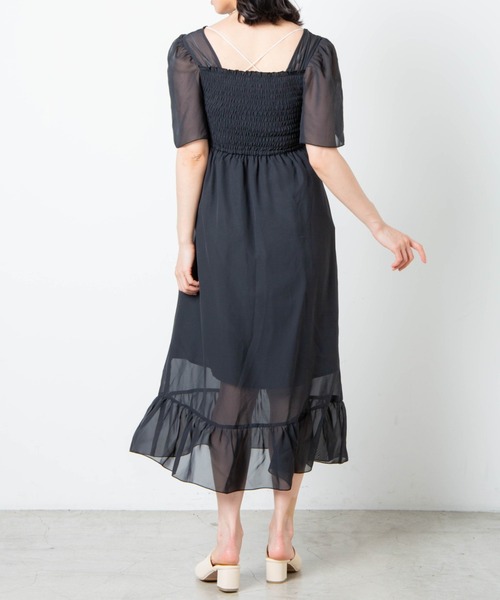 WEGO（ウィゴー）の「WEGO/シャーリングフレアスリーブワンピース（ワンピース・レディース・ブラック/アニマル/その他1・FREE）」の4枚目の写真